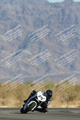 media/Oct-30-2025-Racers Edge (Thu) [[dabbdaf680]]/2-A Group/Session 5 (Turn 7)/